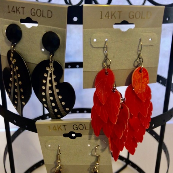 5 pairs of fashion Earrings- EUC - Picture 7 of 8